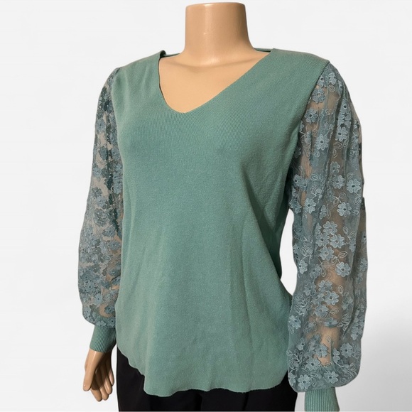 Sioni Green Lace Sleeve Blouse - Picture 1 of 5